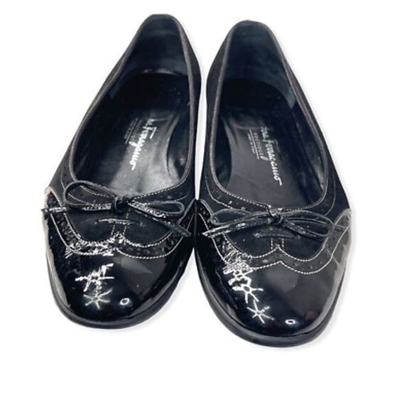 Salvatore Ferragamo Womens Spectator Ballet Flats Shoes Black Wingtip Bow 7.5 B - Picture 3 of 12